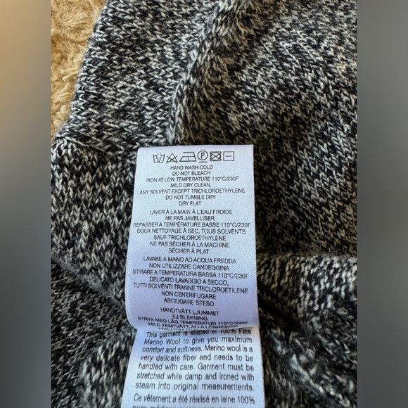 J. Lindeberg Grey Sweater - Picture 3 of 6